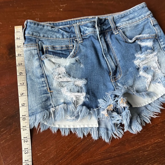 American Eagle Outfitters stretch shorts |
HI-RISE SHORTIE | 6 - Picture 8 of 13